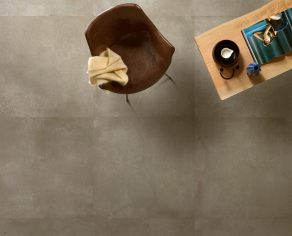 Vloertegel 100×100 cm betonlook Gorontalo grijs taupe CC33 - inspiratie foto
