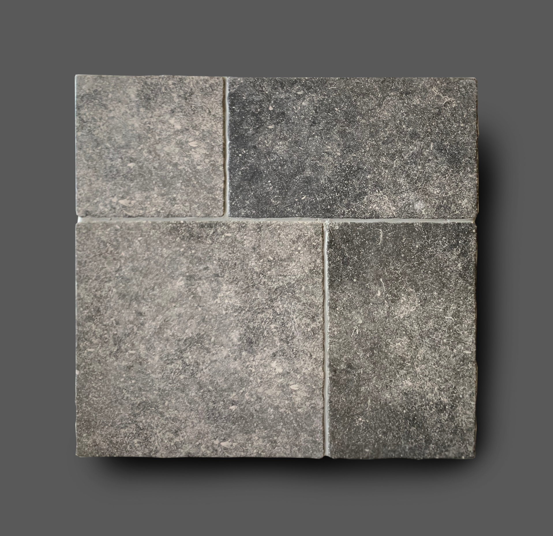nakoming Shuraba Bijna Vloertegel 80x80 cm natuursteen look belgisch hardsteen grijs E13 
